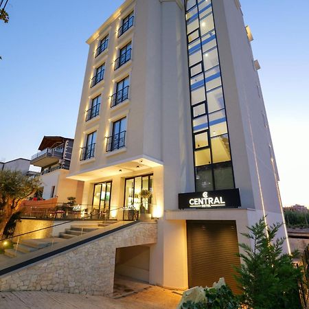 Hotel Central Vlorë Buitenkant foto