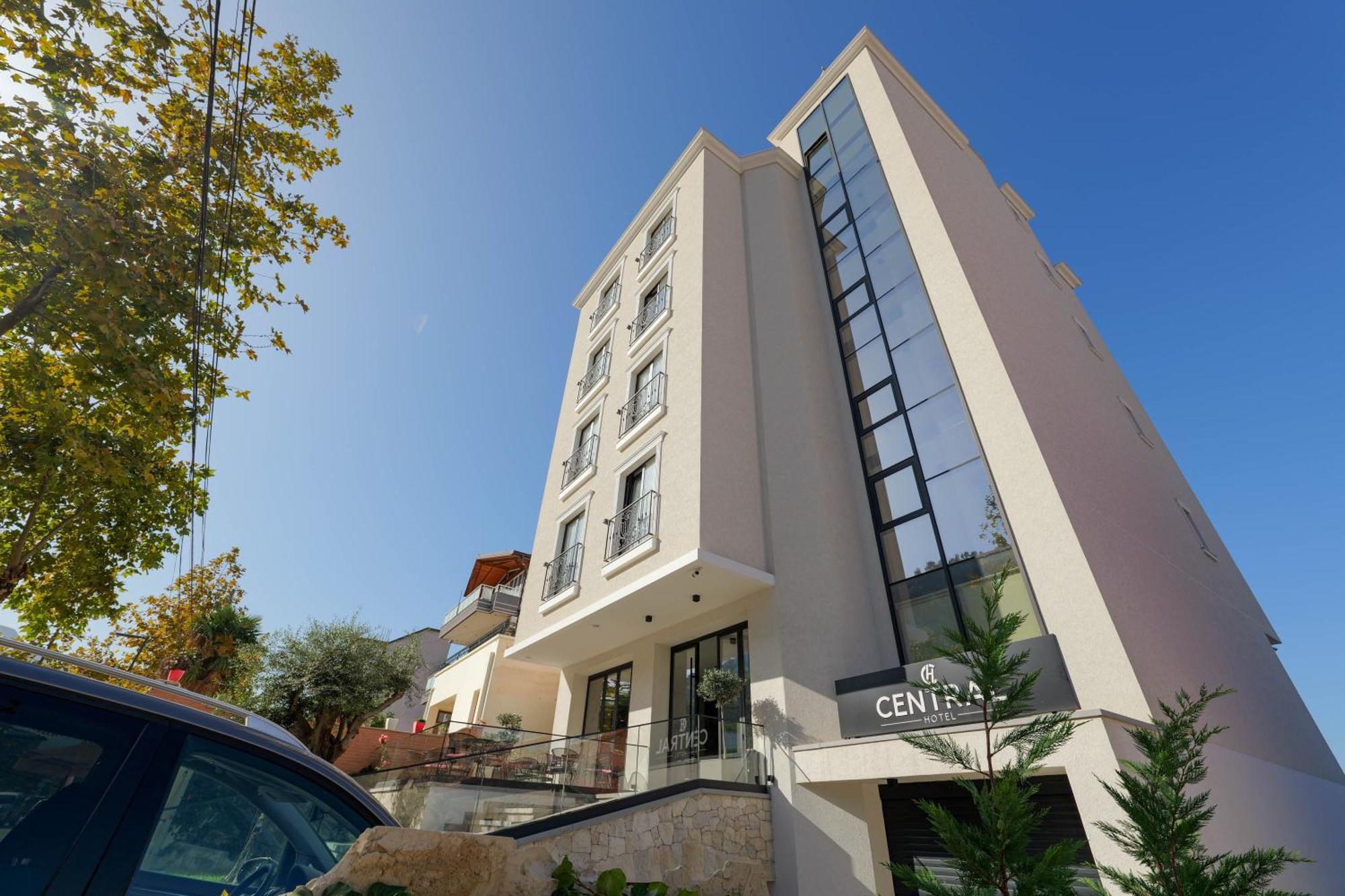 Hotel Central Vlorë Buitenkant foto